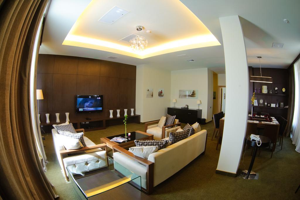 Voyage Hotel Karagandy Exteriér fotografie