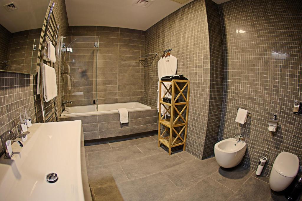 Voyage Hotel Karagandy Pokoj fotografie
